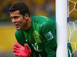  Cesar of Brazil gestures during the FIFA Confederations Cup Brazil 2013 Group A match between Italy and Brazil on June 22, 2013