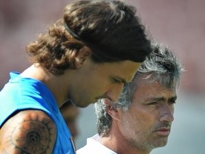 Zlatan Ibrahimovic and Jose Mourinho attend an Inter Milan training session on July 21, 2009.