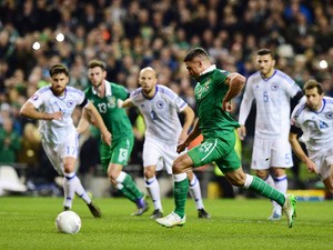 Jon Walters of Republic of Ireland scores from the penalty spot during the Euro 2016 play-off second leg match between the Republic of Ireland and Bosnia-Herzegovina at Aviva Stadium on November 16, 2015