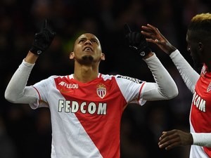 Fabinho celebrates scoring during the Ligue 1 game between PSG and Monaco on March 20, 2016