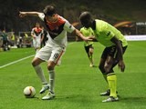 Willy 'Reggie and' Boly and Facundo Ferreyra in action during the Europa League quarter-final between Braga and Shakhtar Donetsk on April 7, 2016