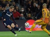 Fernando Torres and Javier Mascherano in actione during the Champions League quarter-final between Barcelona and Atletico Madrid on April 5, 2016