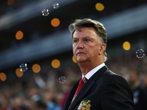 Louis van Gaal thinks about Michael Jackson's new song during the Premier League game between West Ham United and Manchester United on May 10, 2016
